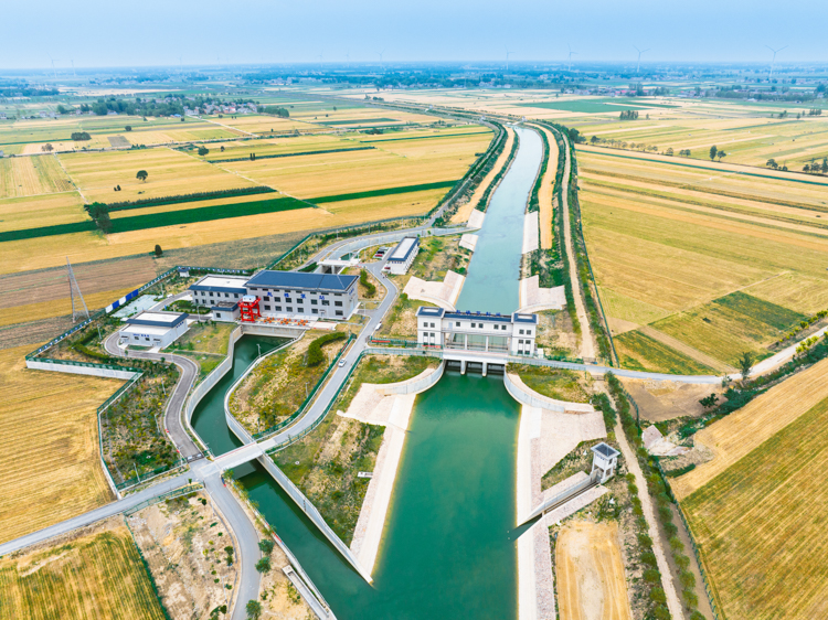 引江濟(jì)淮工程(河南段)趙樓泵站.jpg 引江濟(jì)淮工程(河南段)趙樓泵站.jpg